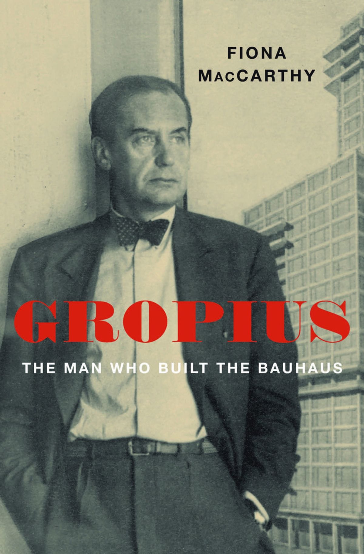 Walter Gropius : biographie et contributions majeures au design du Bauhaus